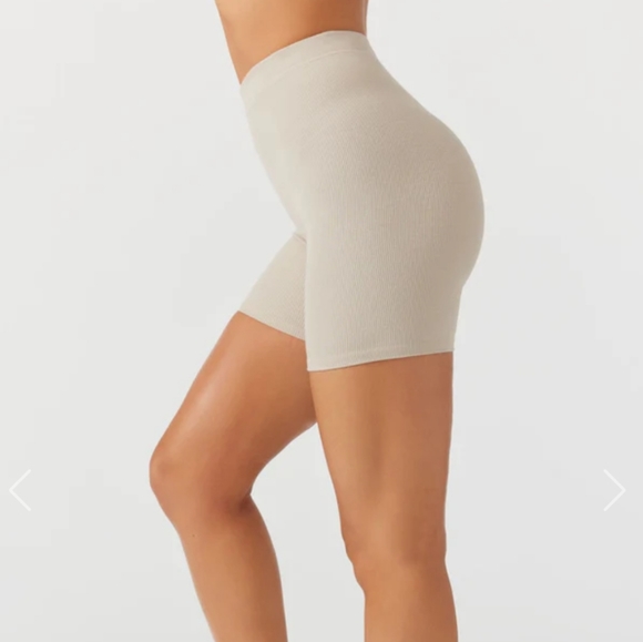 Joah Brown Shorts Joah Brown Midlength Biker Shorts In Dune Size Sm